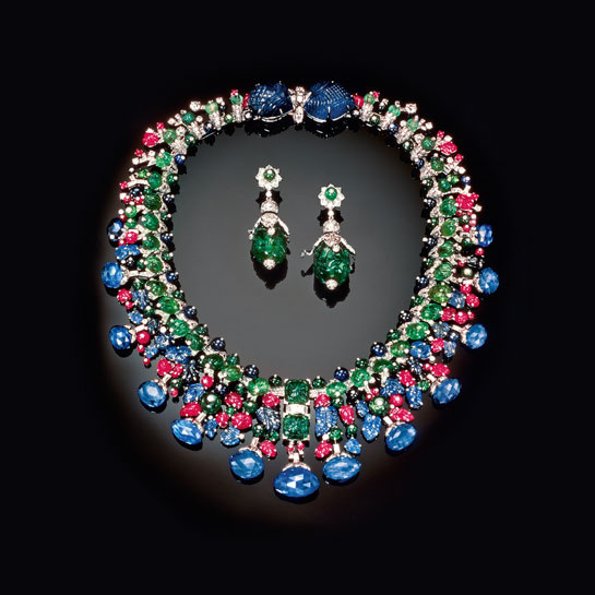 les_bijoux_des_ic__nes_du_xx__me_si__cle_parure_cartier_daisy_fellowes_855898019_north_545x-1-txt