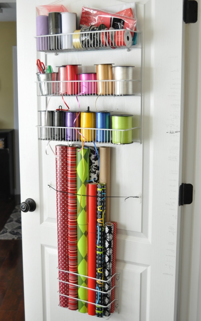 gift-wrap-organizer